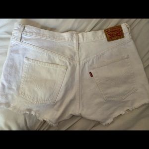 White Levi shorts